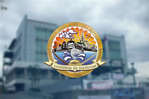 Navotas awards academic scholarship to public school teachers.